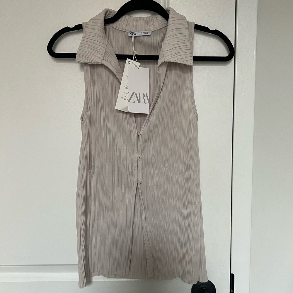 Zara Women's Cream Sleeveless Top